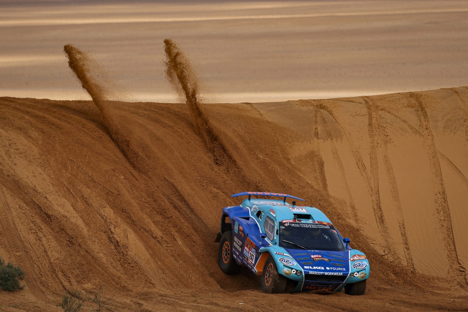 247 Coronel Tim (nld), Coronel Tom (nld), Maxxis Dakarteam, Century CR6, Auto FIA T1/T2, action lors de l'étape 2 du Rallye Dakar 2022 entre Hail et Al Artawiya en Arabie Saoudite, le 3 janvier 2022. © DPPI/Panoramic/Bestimage Stage 2 of the Dakar Rally 2022 between Hail and Al Artawiya, on January 3rd 2022 in Al Artawiya, Saudi Arabia.