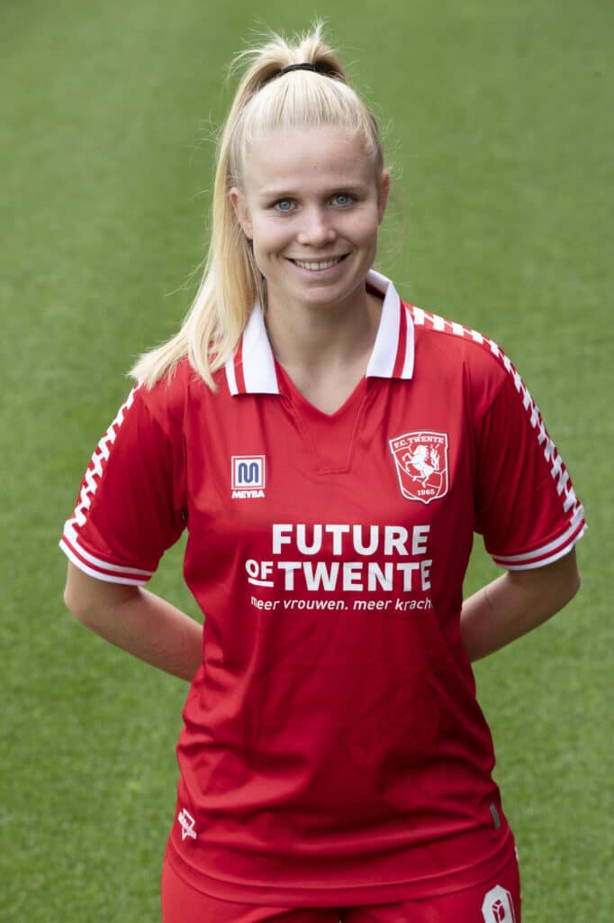 Kika van Es