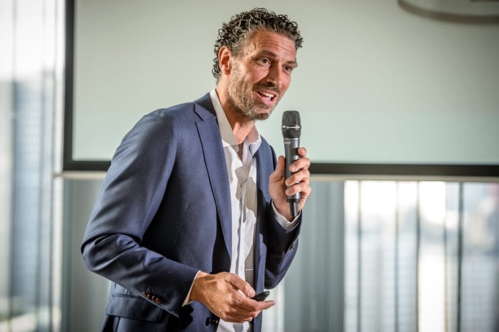 Arno Havenga spreker