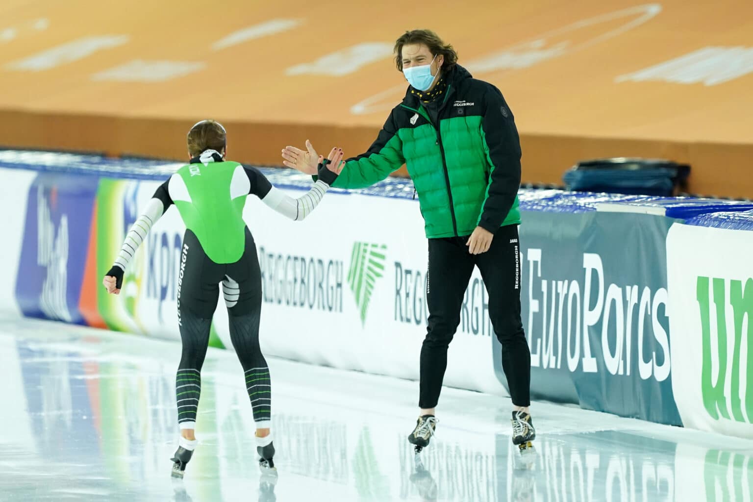 27-12-2020: Schaatsen: WK Kwalificatietoernooi: Heerenveen
Femke Kok, Gerard van Velde