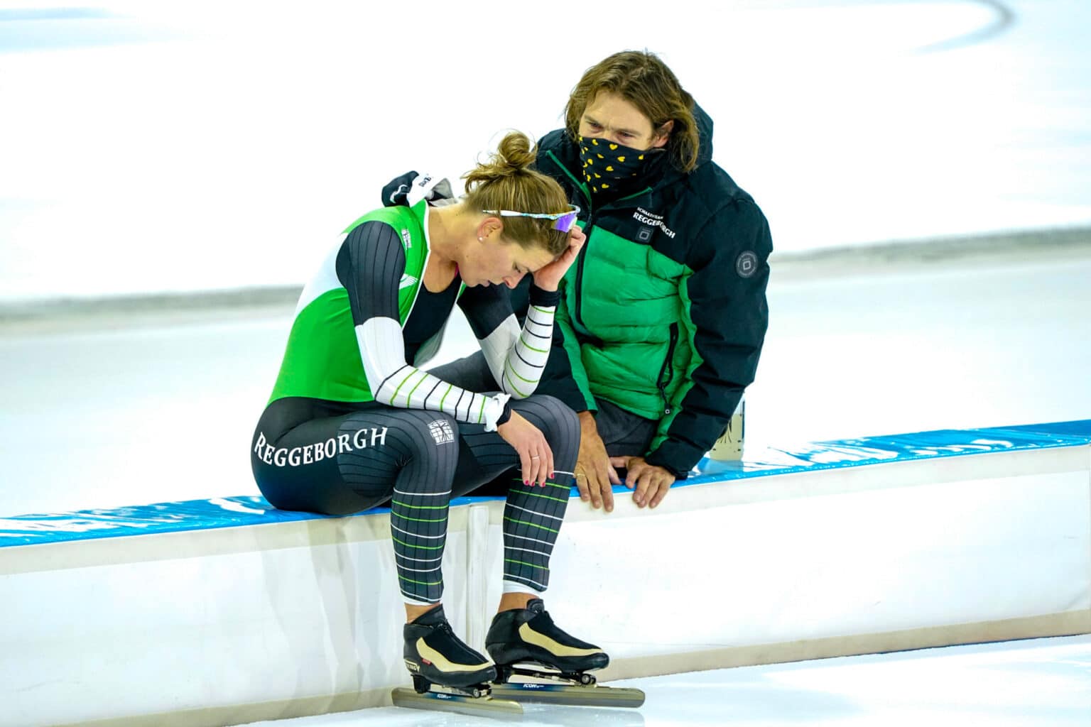 30-10-2020: Schaatsen: Daikin NK Afstanden: Heerenveen
Daikin NK Afstanden 2020
L-R: Ireen Wust and coach Gerard van Velde