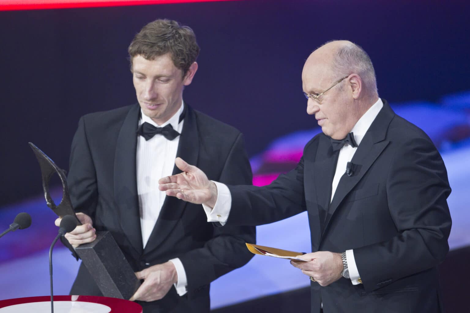 18-12-2012 Amsterdam, NOS - NOC NSF Sportgala 2012       DVD 197
Winnaar sportcoach van het jaar 2012: Daniel Knibbeler met Hans van Zetten
Foto en Copyright: Foto Leo Vogelzang BV