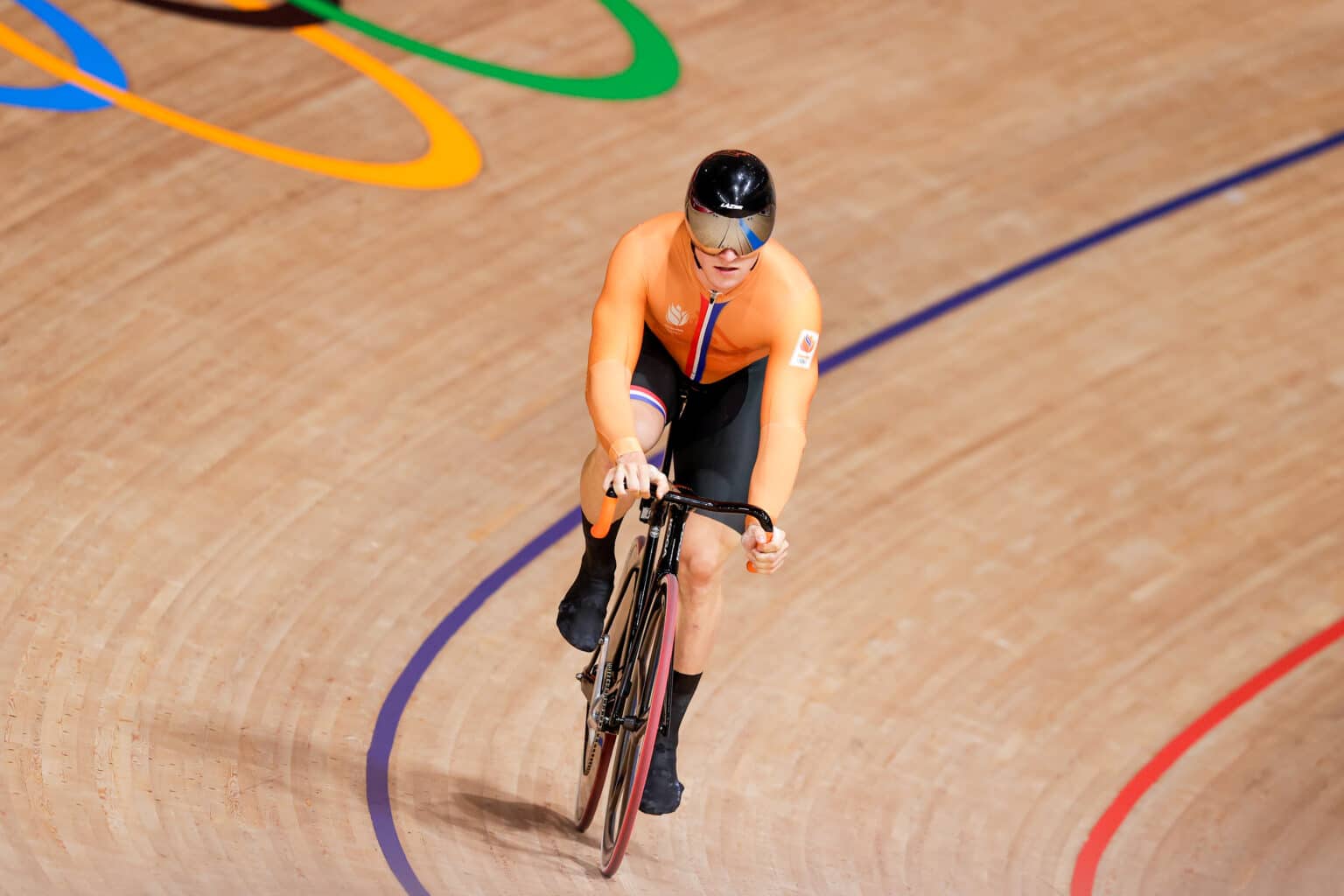TOKYO, JAPAN - AUGUST 5: Jeffrey Hoogland of the Netherlands competing on Men's 1/8 Sprint Finals during the Tokyo 2020 Olympic Games at the Izu Velodrome on August 5, 2021 in Tokyo, Japan (Photo by Pim Waslander/Orange Pictures) NOCNSF House of Sports