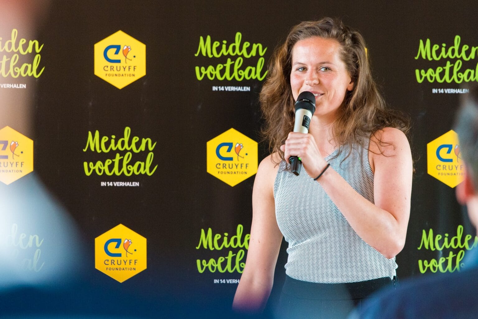 Merel_van_Dongen Merel van Dongen presenteert bij JC