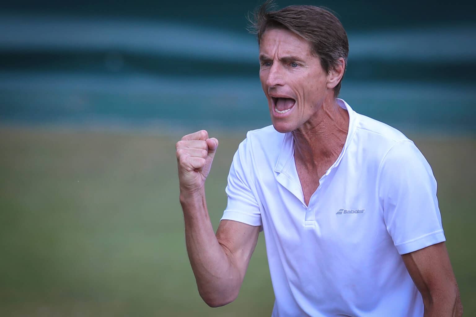 24.06.2023, Halle Westfalen, Tennis, 30. TERRA WORTMANN OPEN, ATP500, OWL Arena, Showmatch Paul Haarhuis NL steht gestikulierend auf dem Spielfeld Nordrhein-Westfalen Deutschland *** 24 06 2023, Halle Westfalen , Tennis, 30 TERRA WORTMANN OPEN, ATP500, OWL Arena, Showmatch Paul Haarhuis NL stands gesticulating on the court North Rhine Westphalia Germany