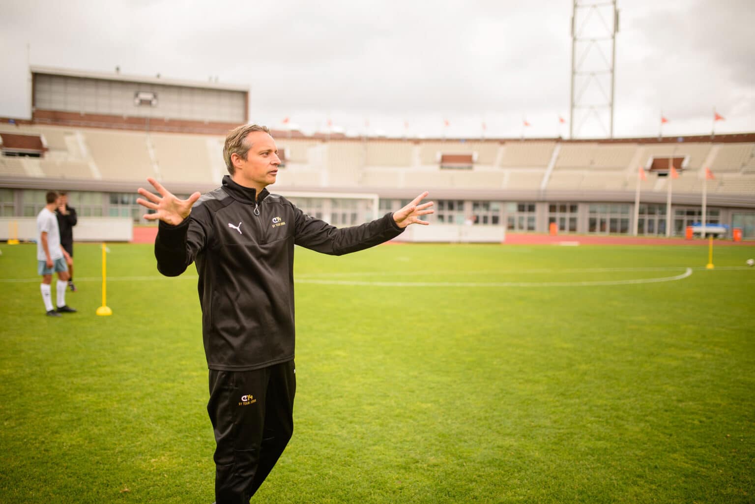 Ruben_Jongkind_+ALT-Ruben-Jongkind-als-trainer-op-het-veld