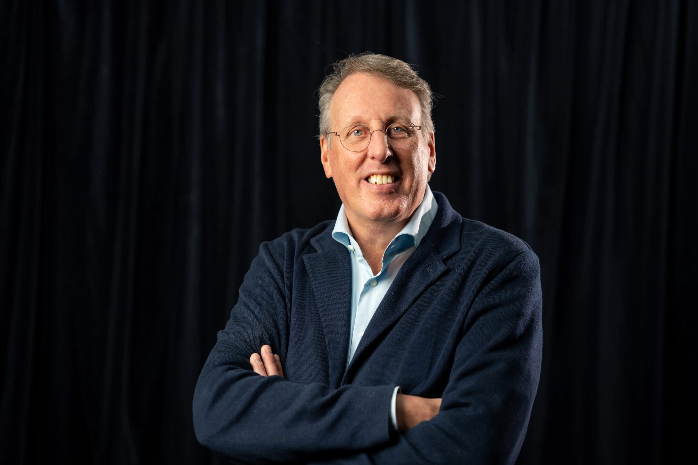 Chris Woerts met armen over elkaar