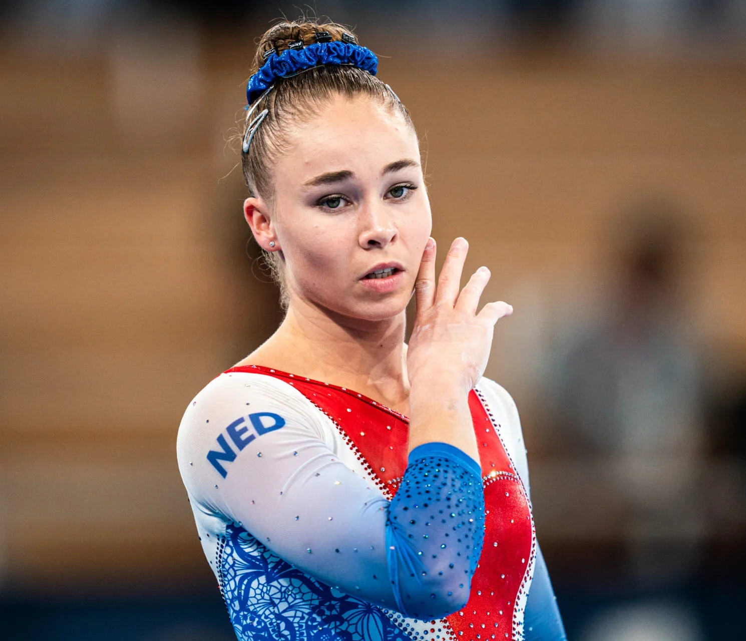 Eythora Thorsdottir spreker