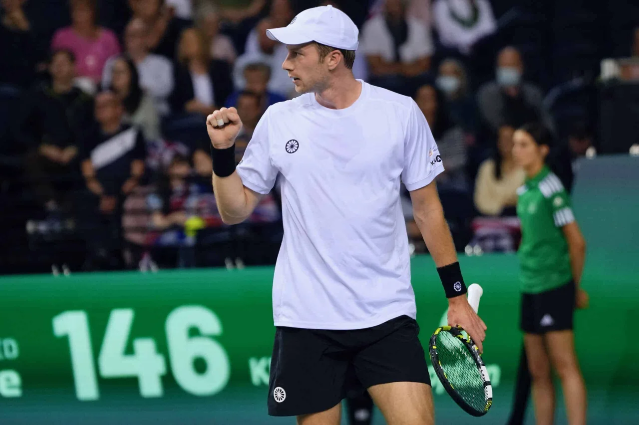 Botic van de Zandschulp balt zijn vuist