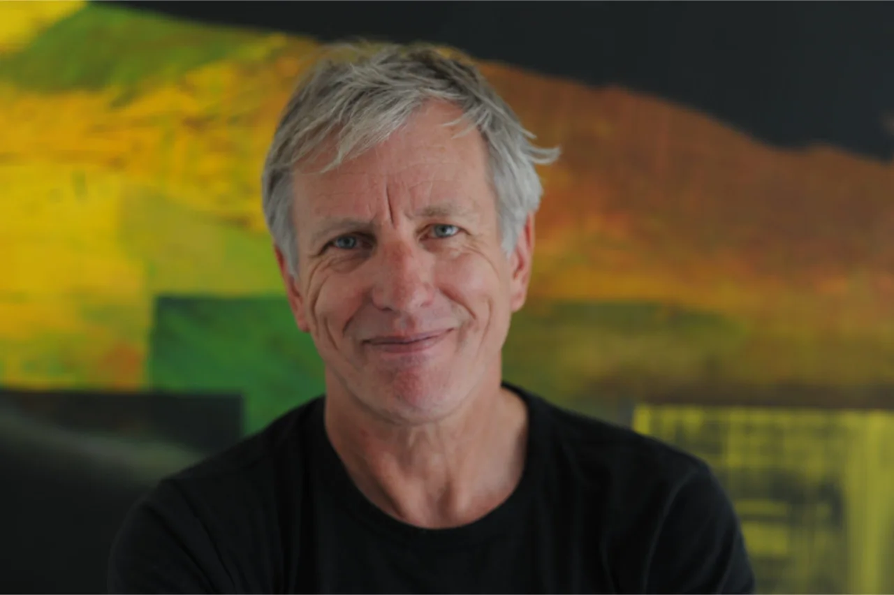 Hans Koeleman tijdens een lezing.